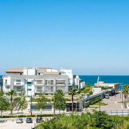 Il Mare All'orizzonte - Con Balcone * Silvi Paese