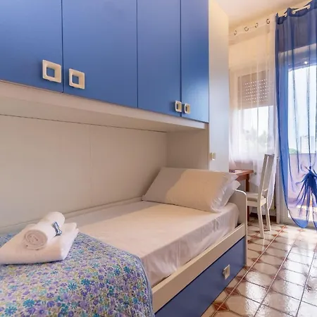 Il Mare All'orizzonte - Con Balcone